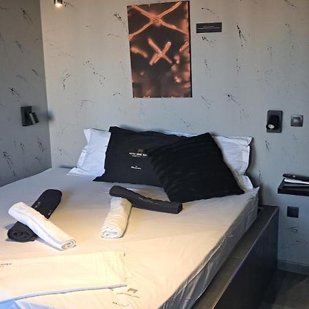 Pietra Mare Suites パトラ エクステリア 写真