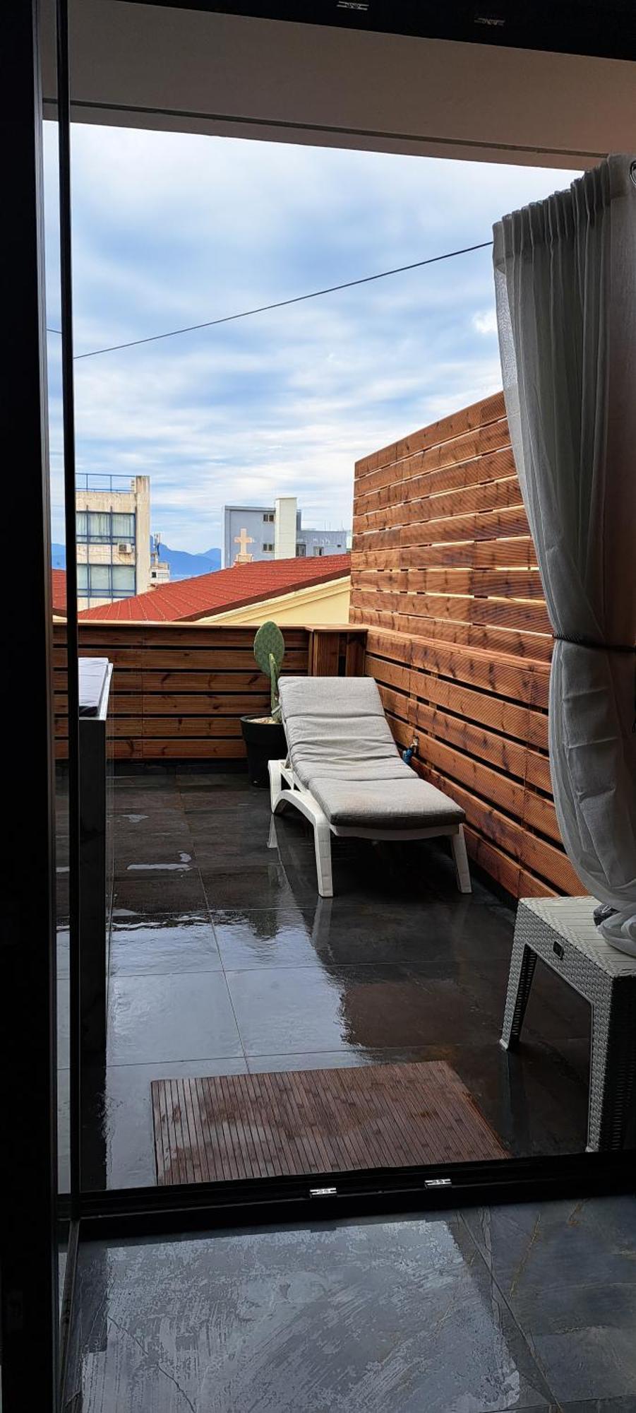 Pietra Mare Suites パトラ エクステリア 写真